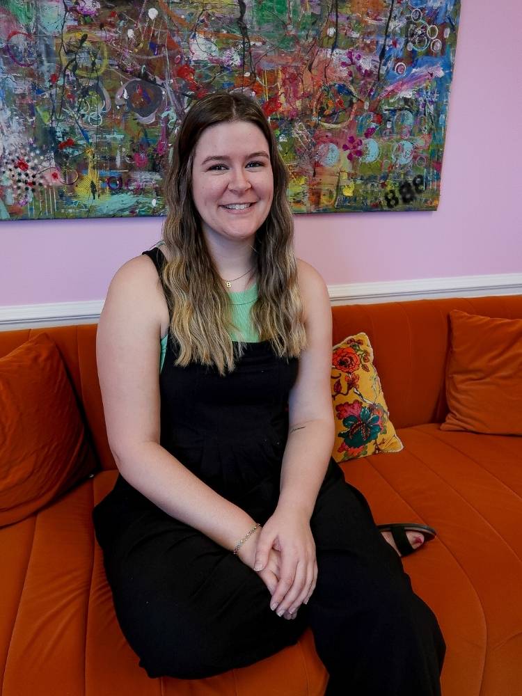 Briana Graviss, Administrative Director